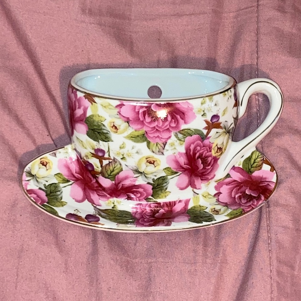 🌹 SOLD 🌹 Tea Cup Wall Decoration Ceramic